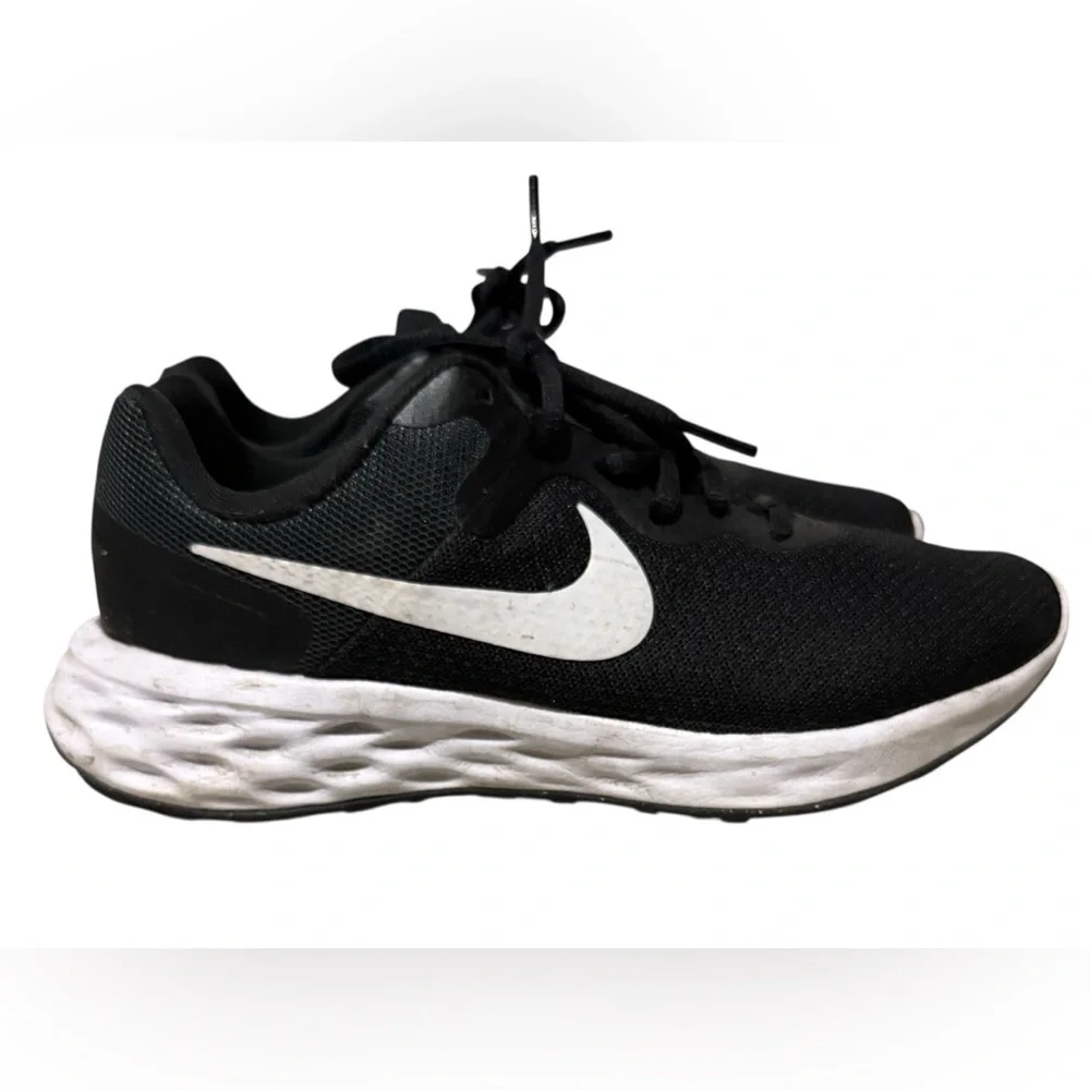 Nike Kids Black and White Sneakers